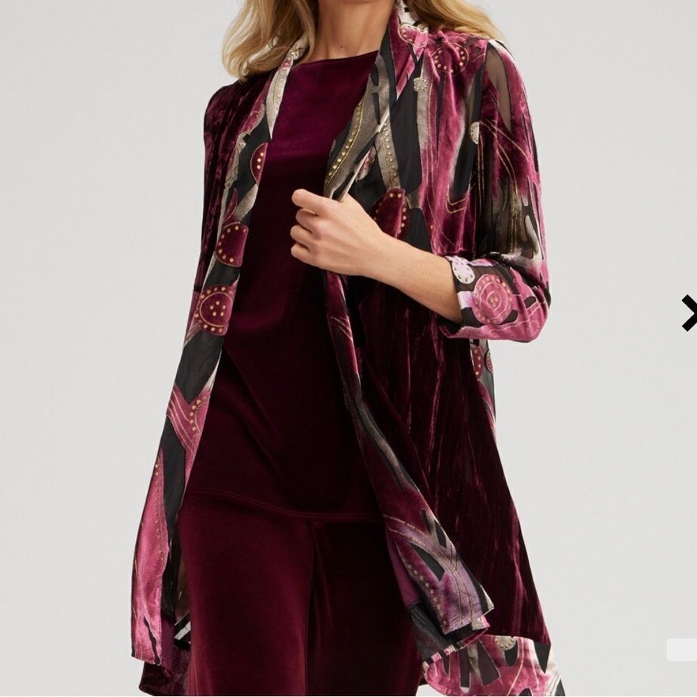 Chico’s Travelers Collection Velvet Burnout Kimono Deep Merlot Size 4 NWT in pkg